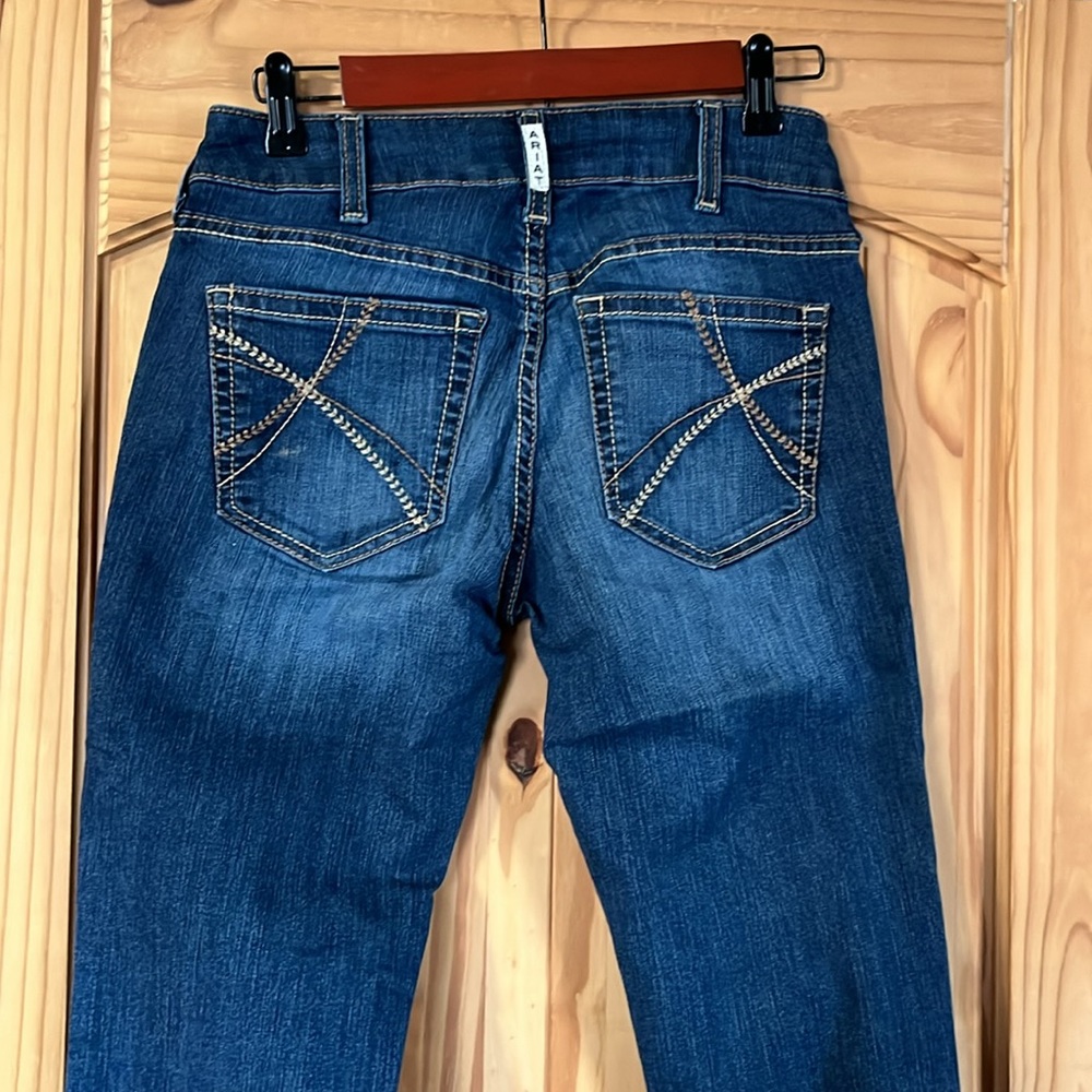 Ariat Blue Boot Cut Jeans with Classic Style and Fading Effect - Picture 2 of 6